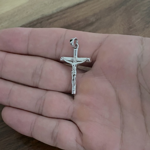 Silver Cross Pendant - Picture 2 of 4